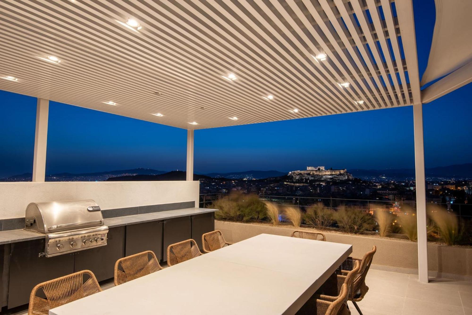 Urban Apt With Stunning Acropolis View & Roofdeck Athen Eksteriør bilde